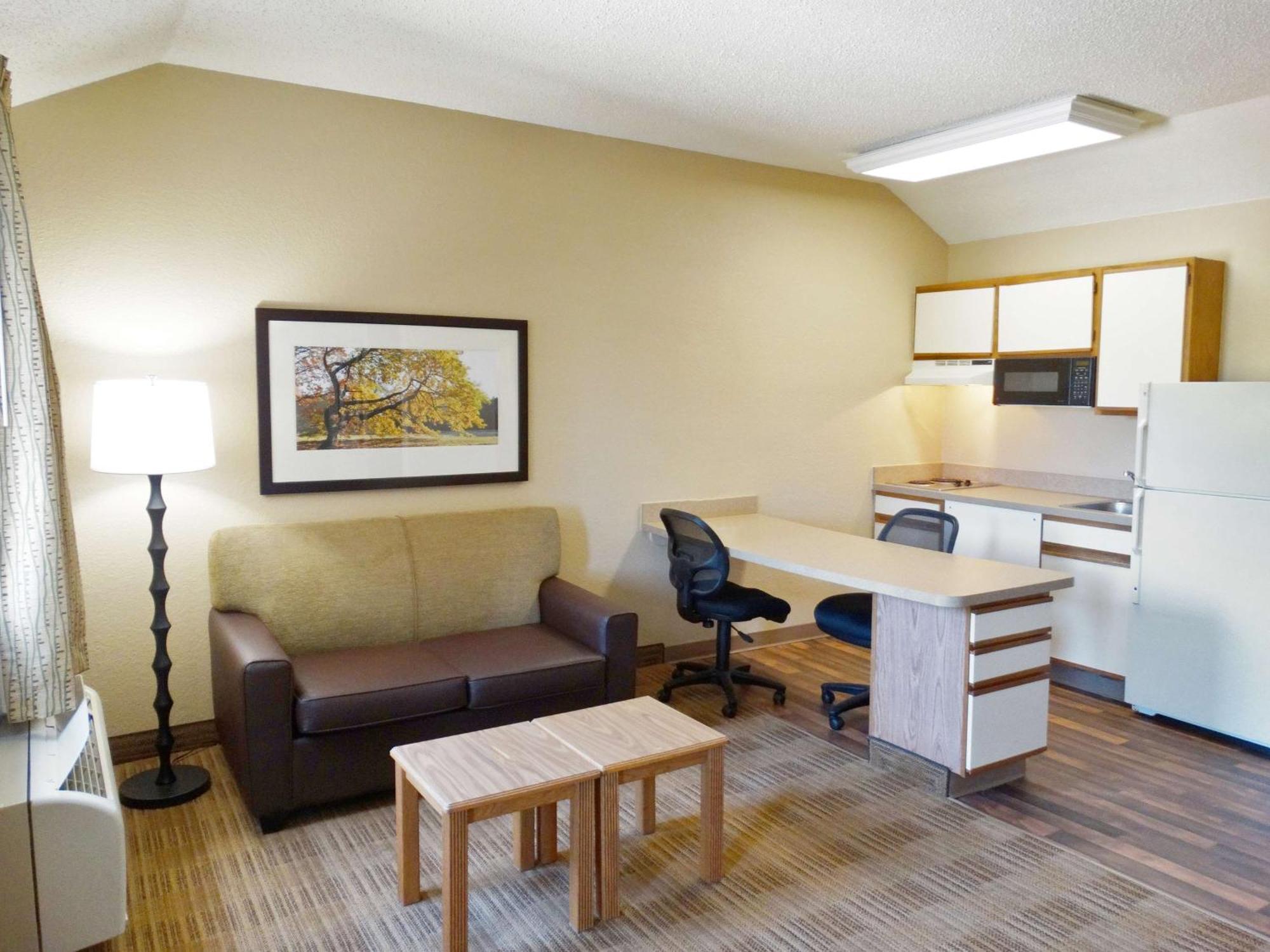 Extended Stay America Select Suites - Orlando - Lake Mary - 1040 Greenwood Blvd Exteriér fotografie