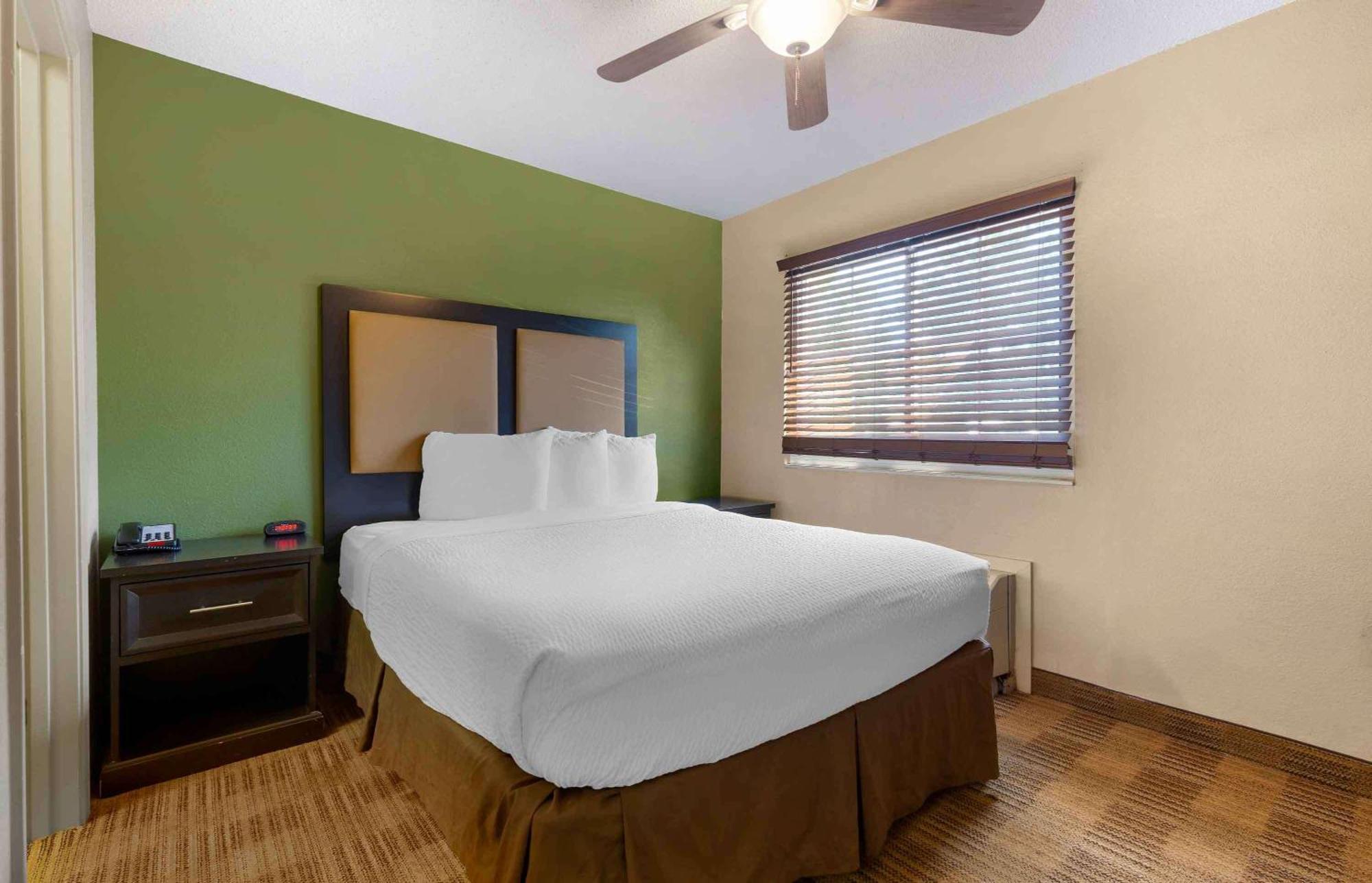 Extended Stay America Select Suites - Orlando - Lake Mary - 1040 Greenwood Blvd Exteriér fotografie