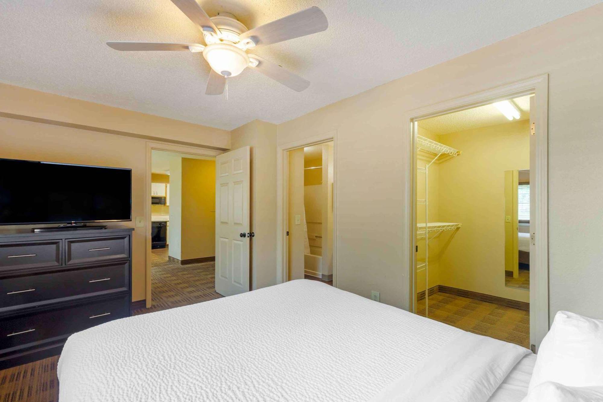 Extended Stay America Select Suites - Orlando - Lake Mary - 1040 Greenwood Blvd Exteriér fotografie