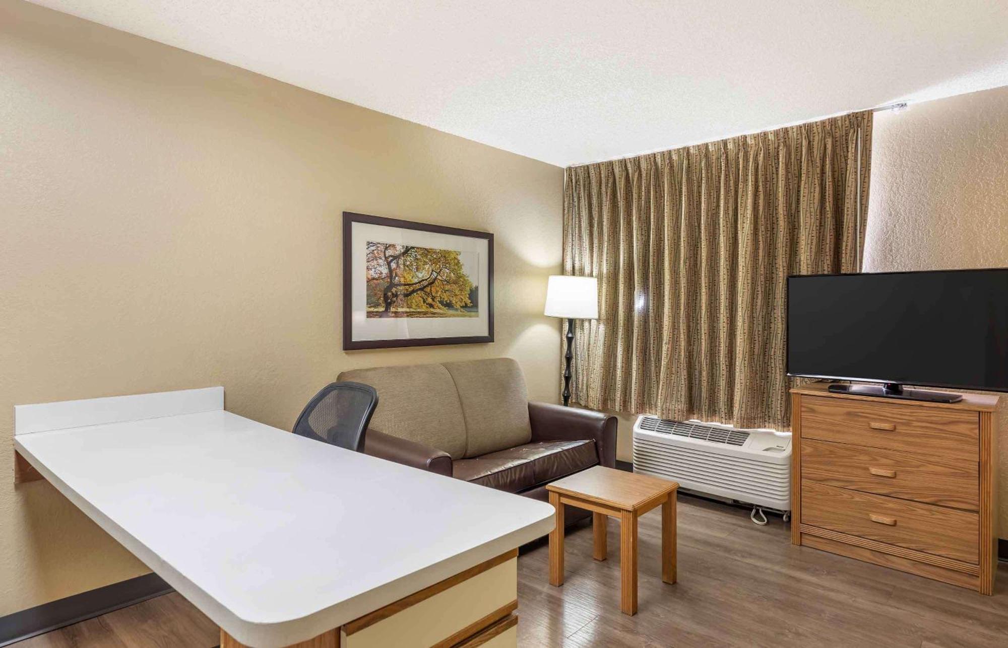 Extended Stay America Select Suites - Orlando - Lake Mary - 1040 Greenwood Blvd Exteriér fotografie